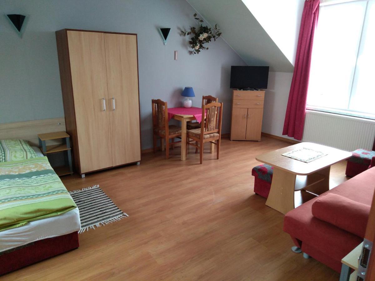 Villa Iwona Grzybowo  Buitenkant foto